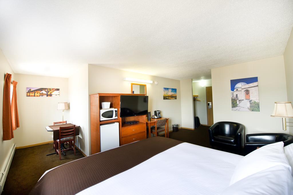 Riviera Motor Inn 새스커툰 객실 사진