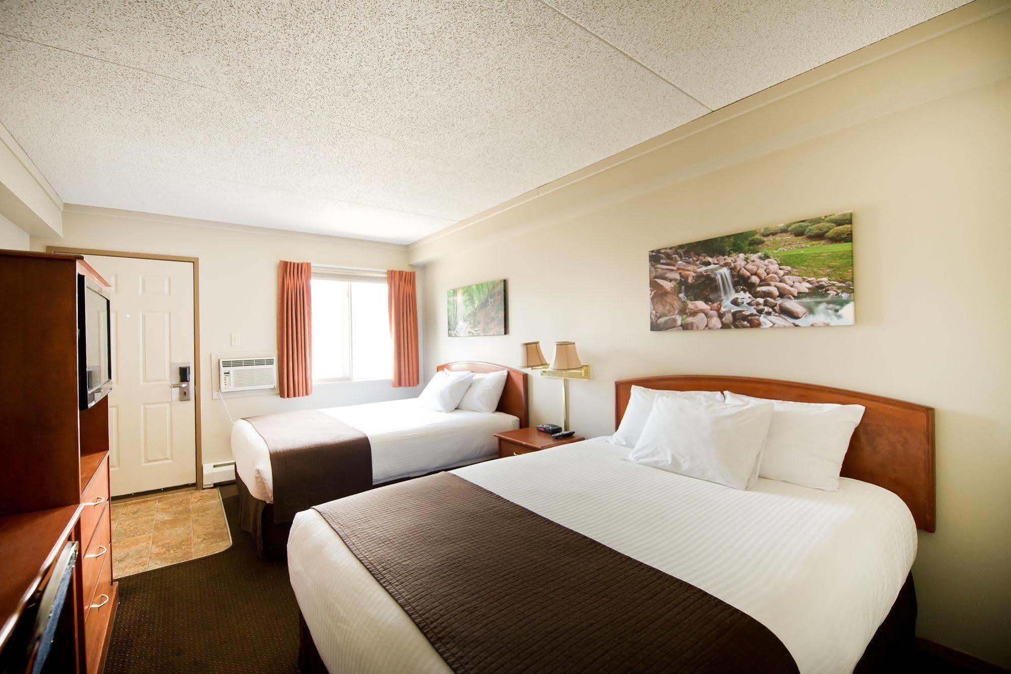 Riviera Motor Inn 새스커툰 외부 사진